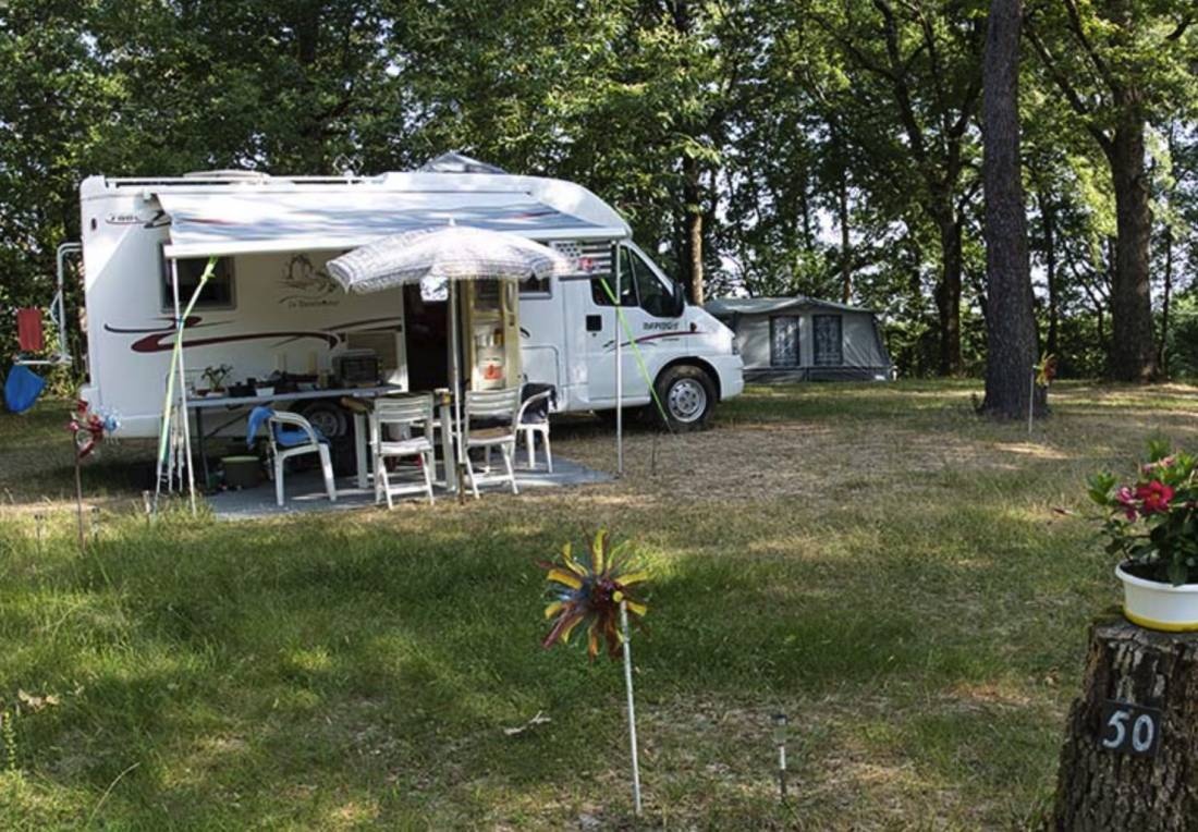 Camping Naturiste Le Fiscalou *** (Naturisten Camping) — Kemping in Puycelsi