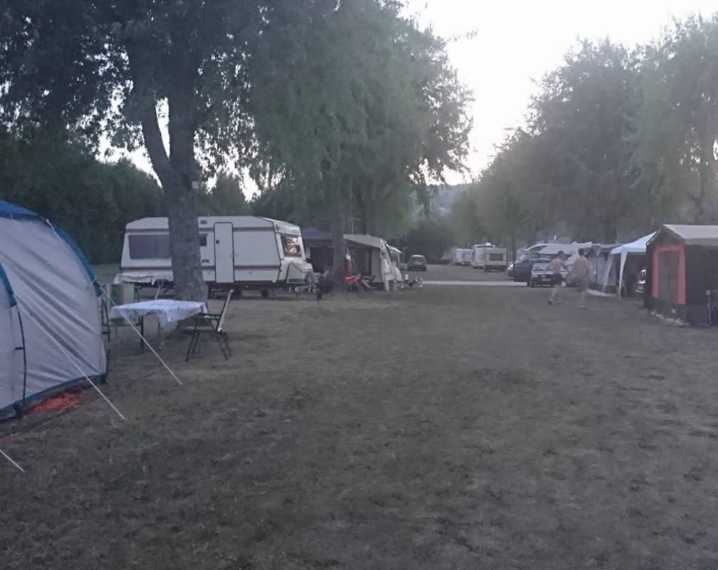 Camping Beausejour — Camping in Albens