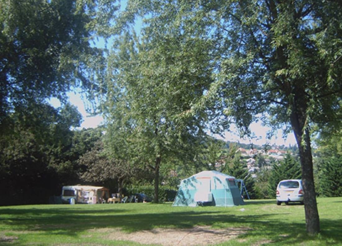 Camping Beausejour — Camping in Albens