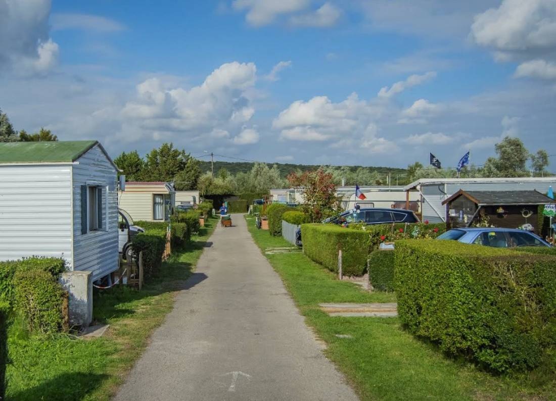 Camping du Rivage — Kamp yeri in Serques