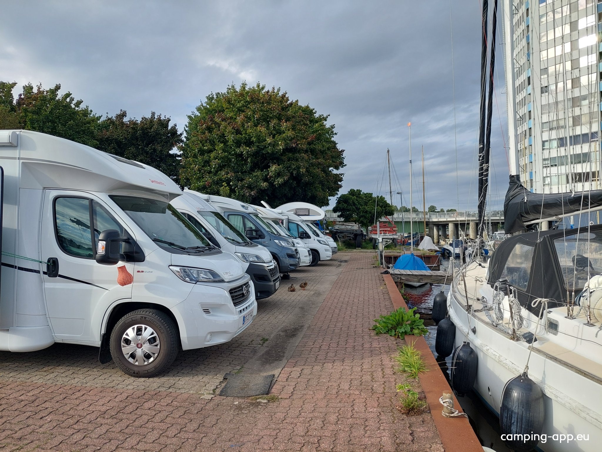 Wiking Yachthafen — Stellplatz in Schleswig