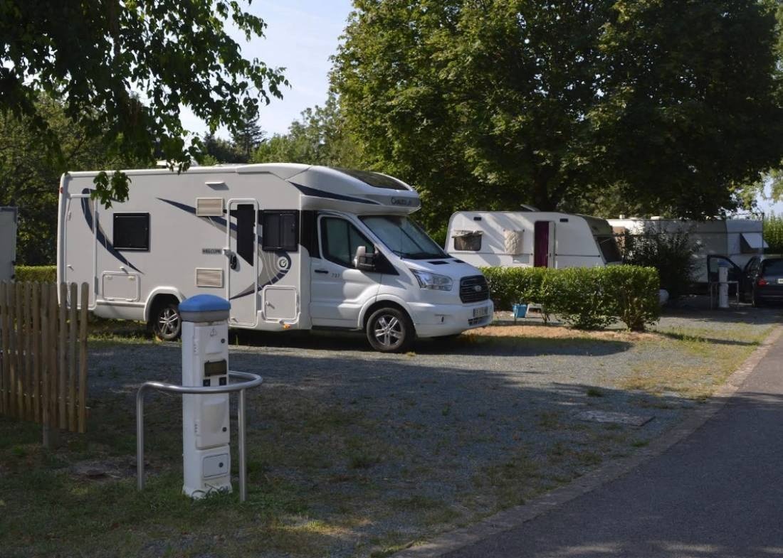 Camping Municipal de la Coletterie *** — Camping in Saint-Étienne-de-Montluc