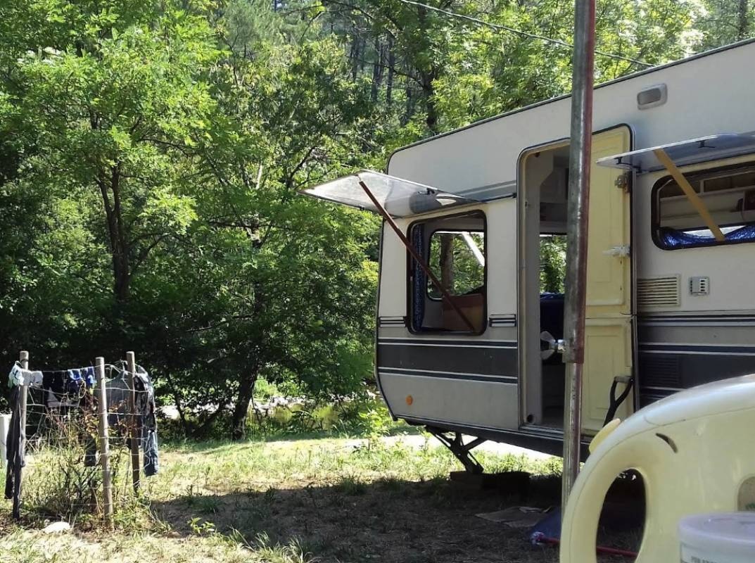 Camping Municipal Le Leuch — Kemping in Chambon
