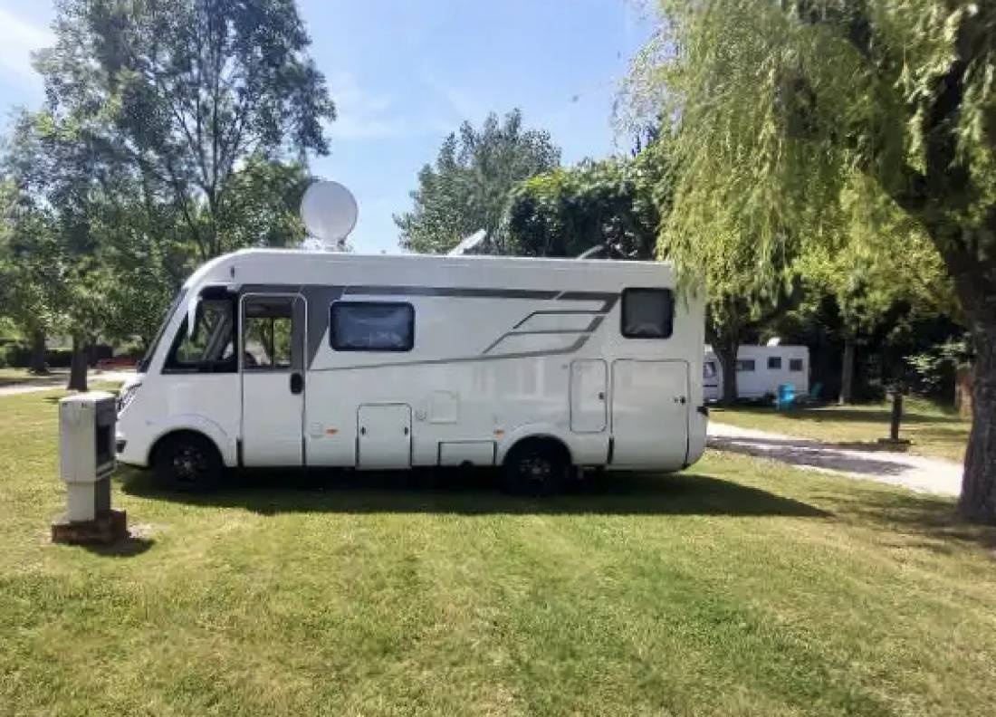 Stellplatz La Bégude-de-Mazenc — Sítio para autocaravanas in La Bégude-de-Mazenc
