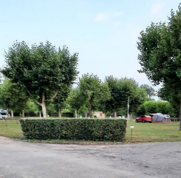 Aire Camping-Car Park — Photo 4