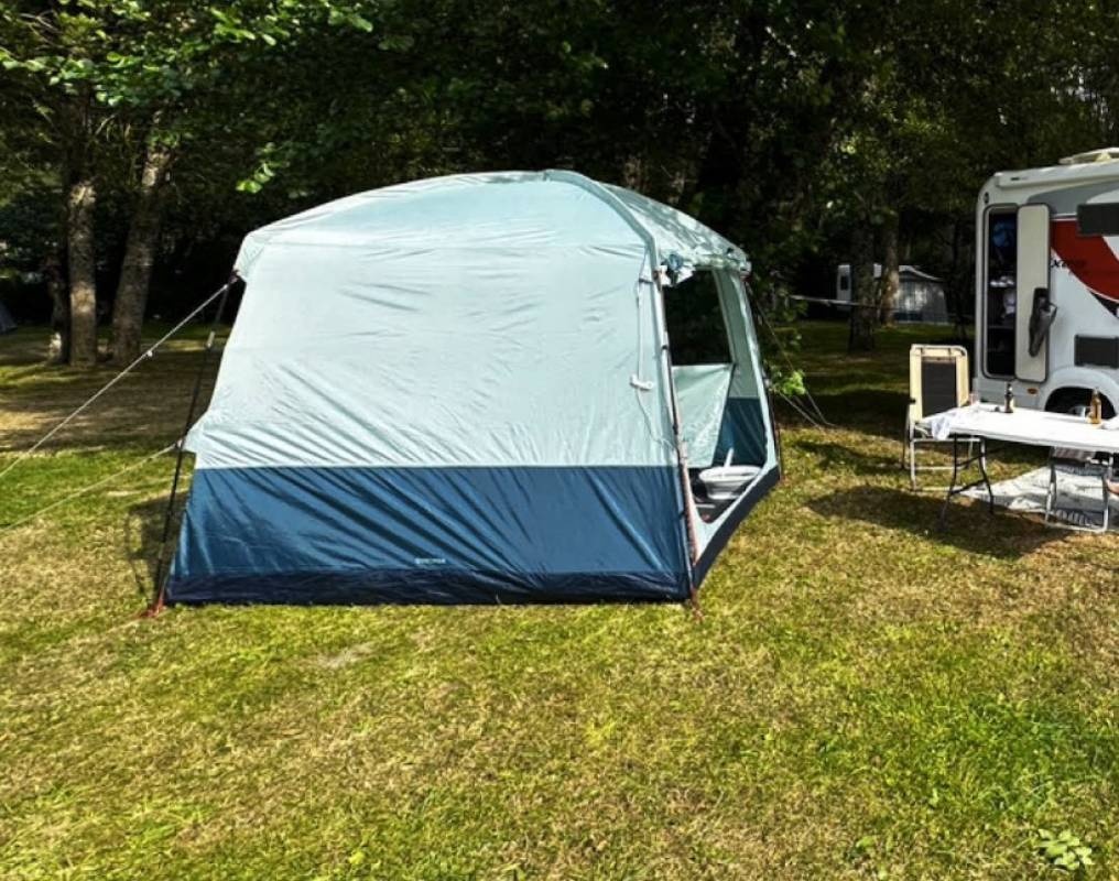 Camping Muniicipal Le Hourgade — Kamp yeri in Avajan