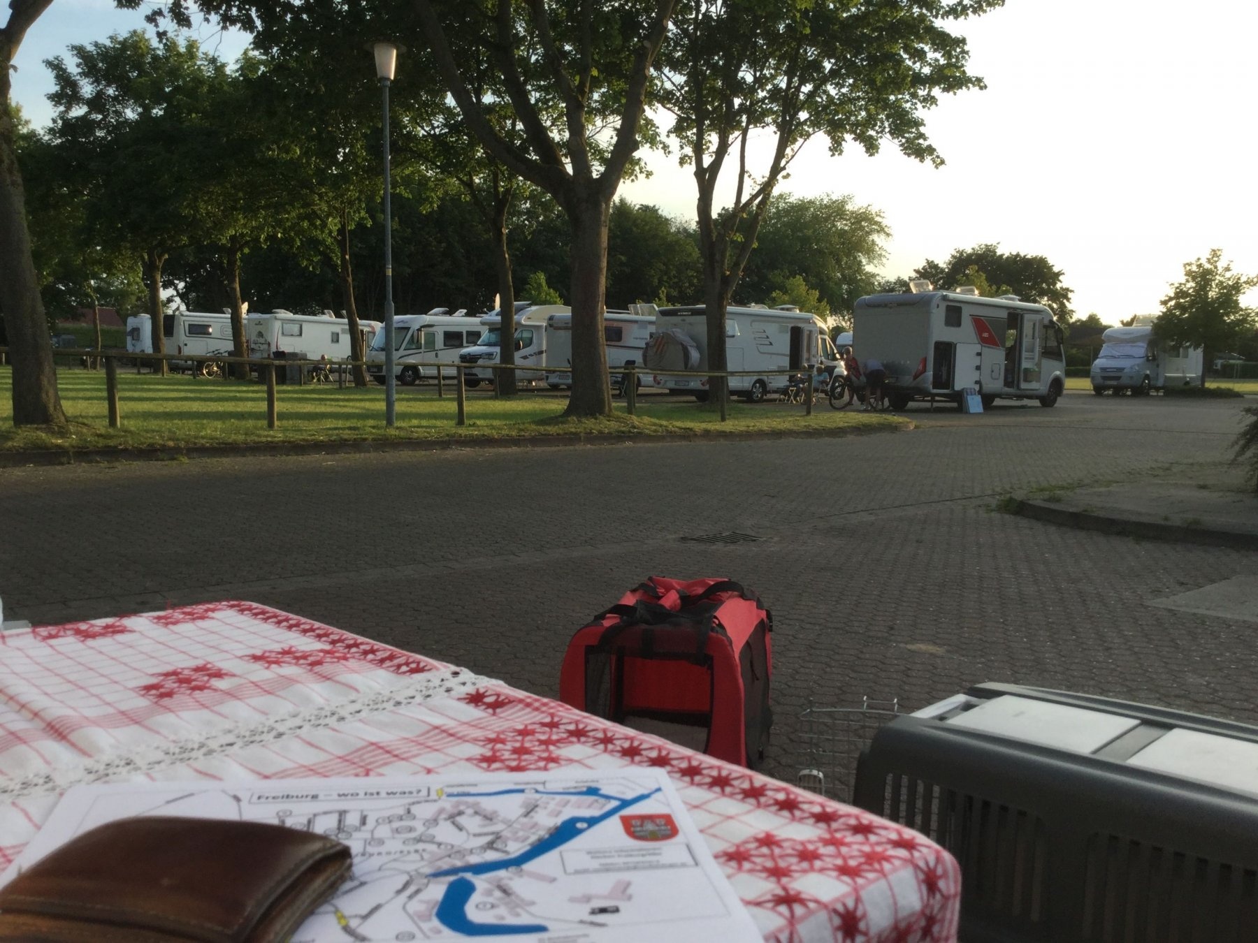 Stellplatz Freiburg /Elbe — 露营车营地 in Freiburg (Elbe)-Schöneworth