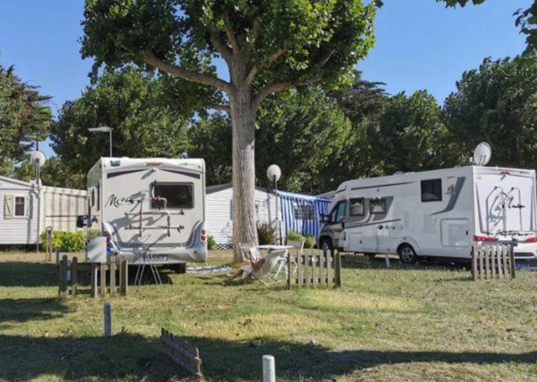 Camping Les Salines *** — Campingplats in Saint-Hilaire-de-Riez