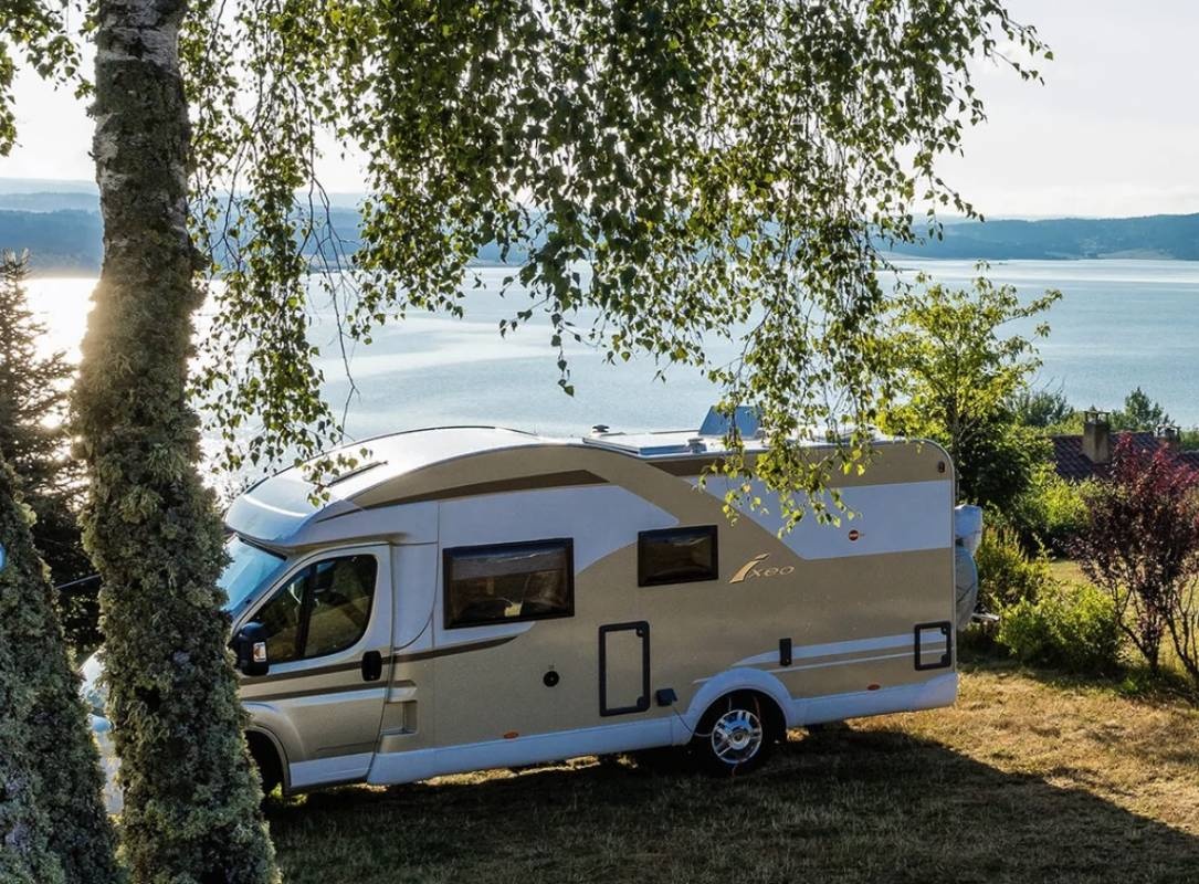 Camping Les Terrasses du Lac *** — Kemp in Langohne