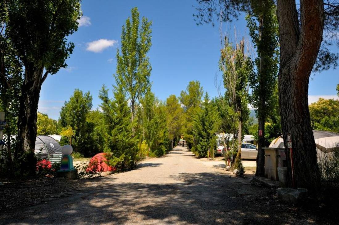 Camping les Verguettes**** — Campingplats in Villes-sur-Auzon / Provence-Alpes-Côte d'Azur