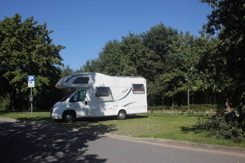Stellplatz am Nettebad Osnabrück — Camperplaats in Osnabrück-Haste