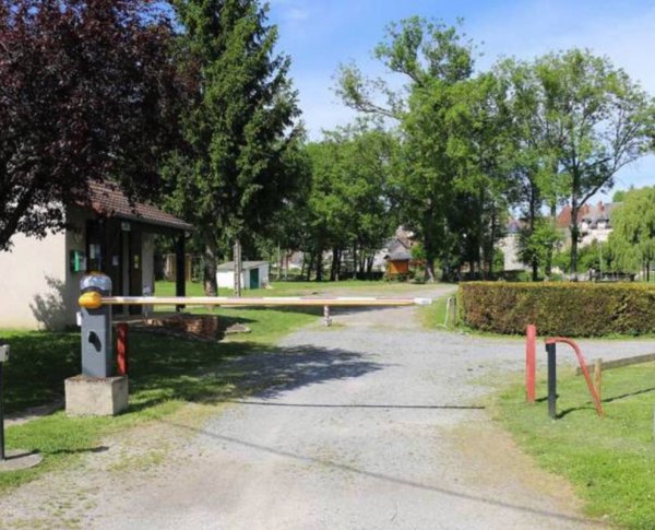 Camping Municipal Châteauneuf-sur-Cher — Photo 3