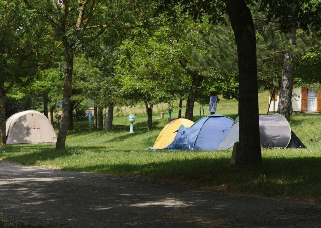 Camping Municipal Saint-Nazaire-le-Désert — Campingplats in Saint-Nazaire-le-Désert
