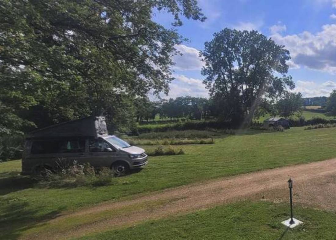 Camping des Papillons — Campingplats in Lalizolle