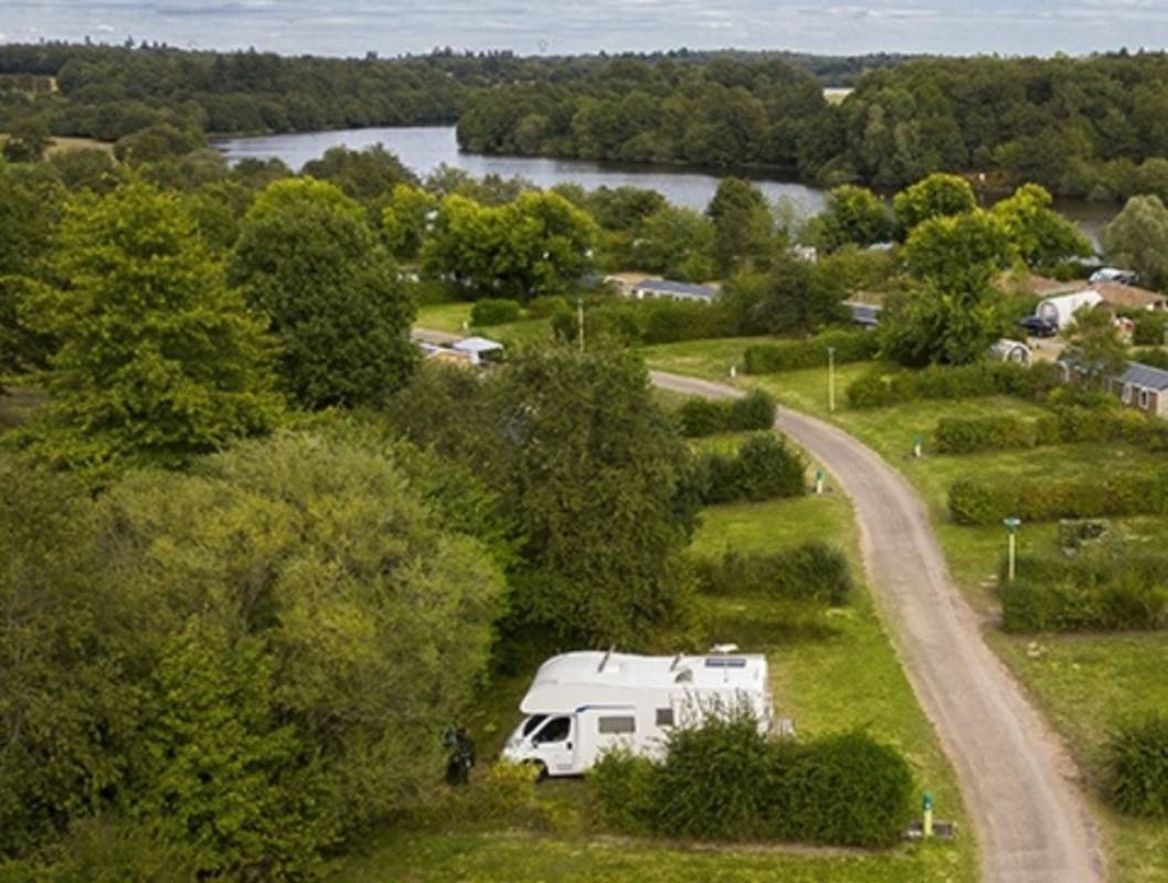 Camping Des Lacs **** — Kamp yeri in Pressignac 