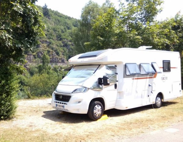 Camping des Gorges de la Loire ***