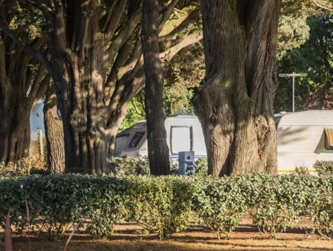 Camping du Bord de Mer *** — Sítio de acampamento in Saint-Michel-Chef-Chef 