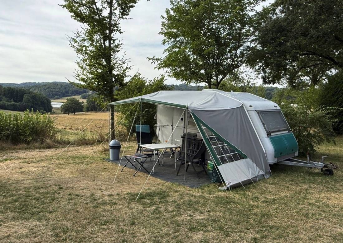 Domaine Les Teuillères *** — Cámping in Sousceyrac-en-Quercy