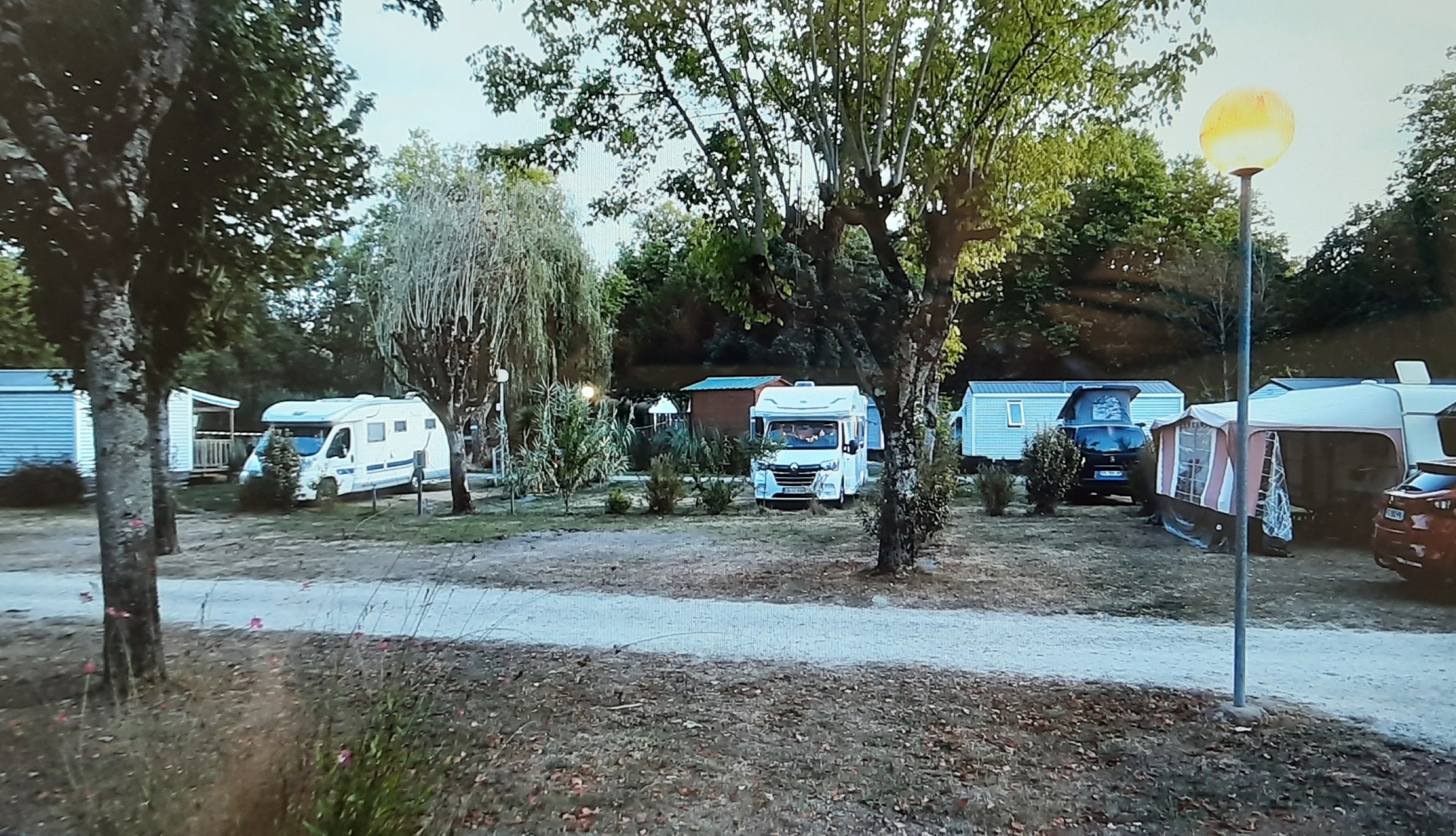 Camping Les Cochards **** — Kemp in Seigy