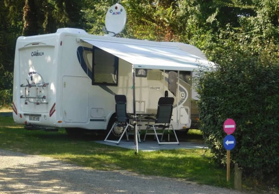 Camping Les Etangs *** — Campingplats in Lantic 