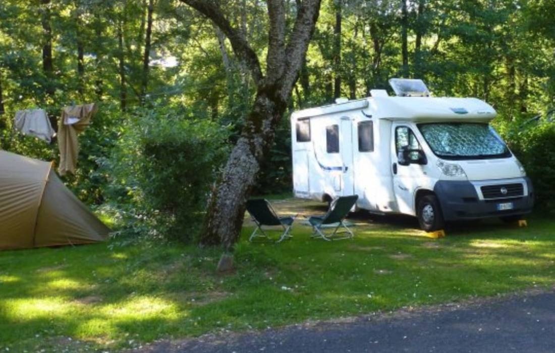 Camping des Blats *** — Camping Site in Saint-Jacques-des-Blats