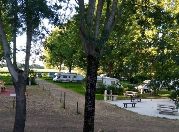 Camping de l'Ecluse **