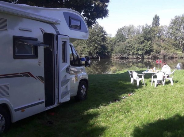 Camping Municipal La Louvière — Photo 2