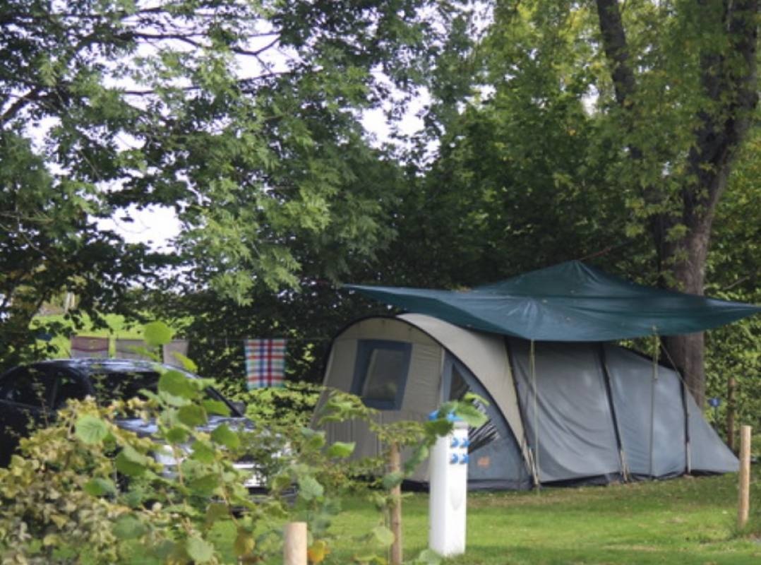 Camping Municipal Le Mouriol — Cámping in Salers