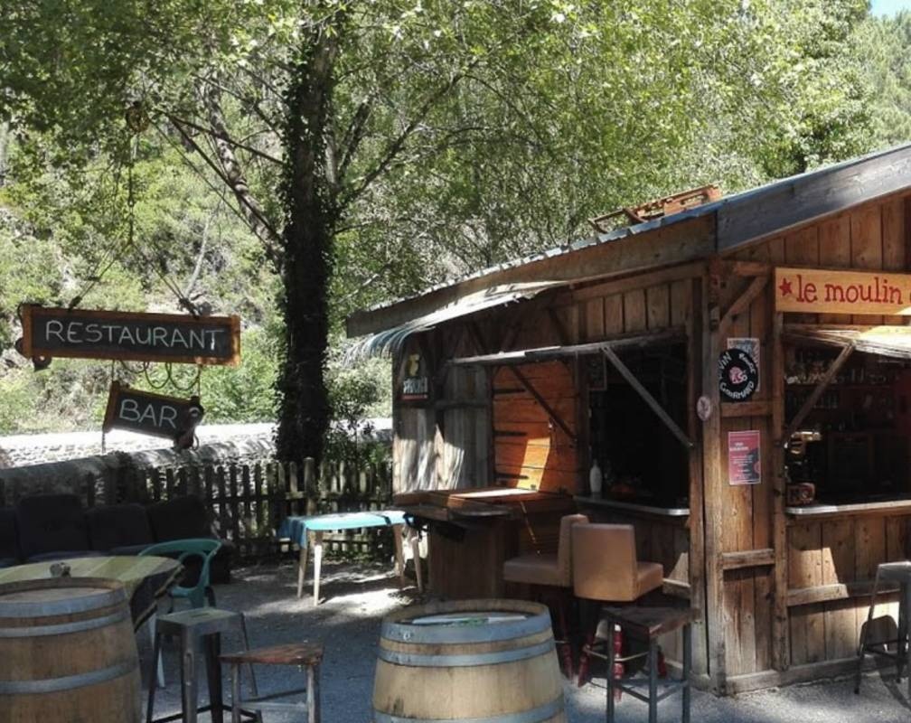 Camping Le Moulin de Gournier *** — Kamp yeri in Malbosc 