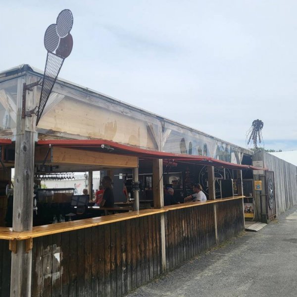 Camping Municipal Le Rayonnement — Photo 2