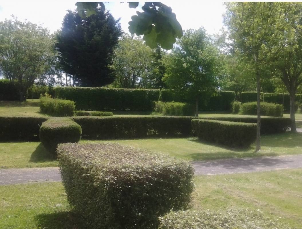 Camping Municipal Treignat — Місце для кемпінгу in Treignat