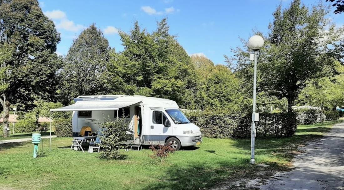 Camping le Grand Lac *** — Campingplads in Clairvaux-les-Lacs 