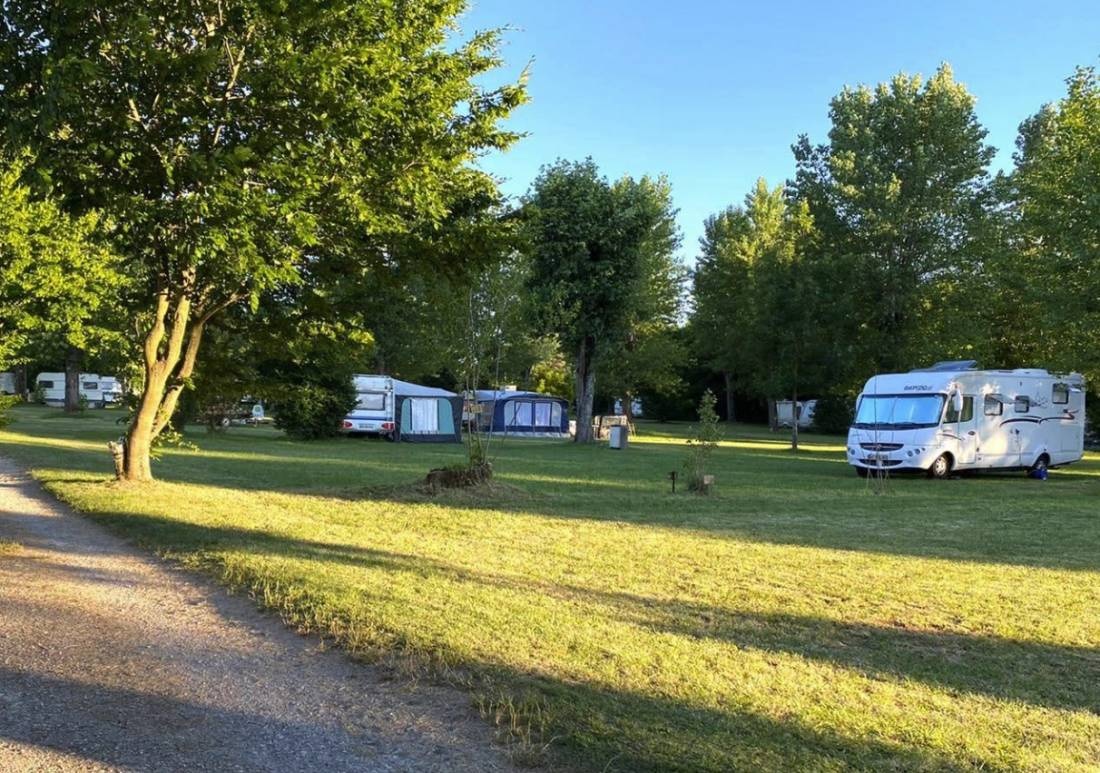 Camping Brise du Léman — Camping in Sciez