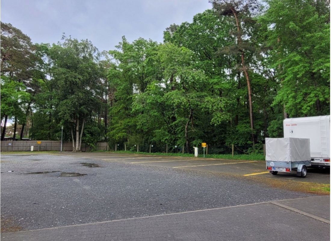Stellplatz am Strand Glowe — Campervan Site in Glowe