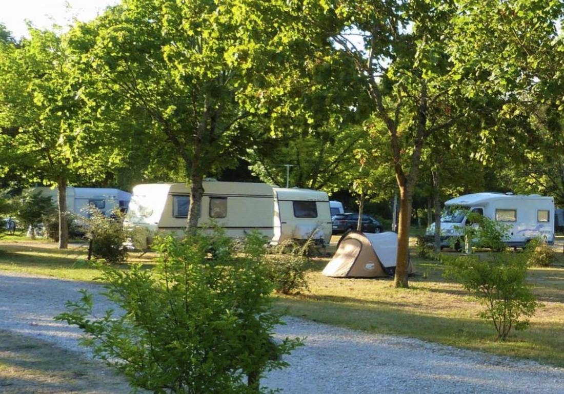 Camping Tournefeuille *** — Sítio de acampamento in Romorantin-Lanthenay