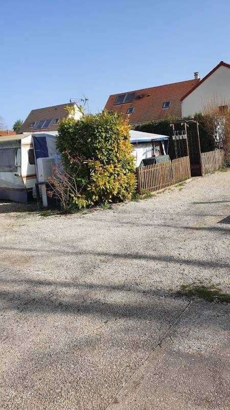 Camping Les Sablons — Campingplass in Saintry-sur-Seine