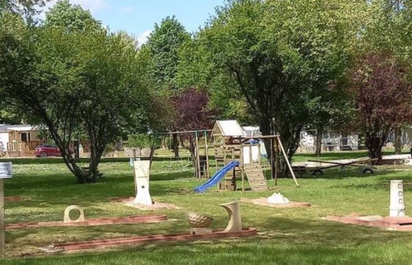 Camping L'île aux Perdrix ** — Photo 2