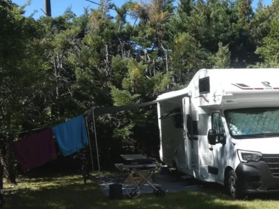 Camping Le Clot du Jay *** — Camping in Clamensane 
