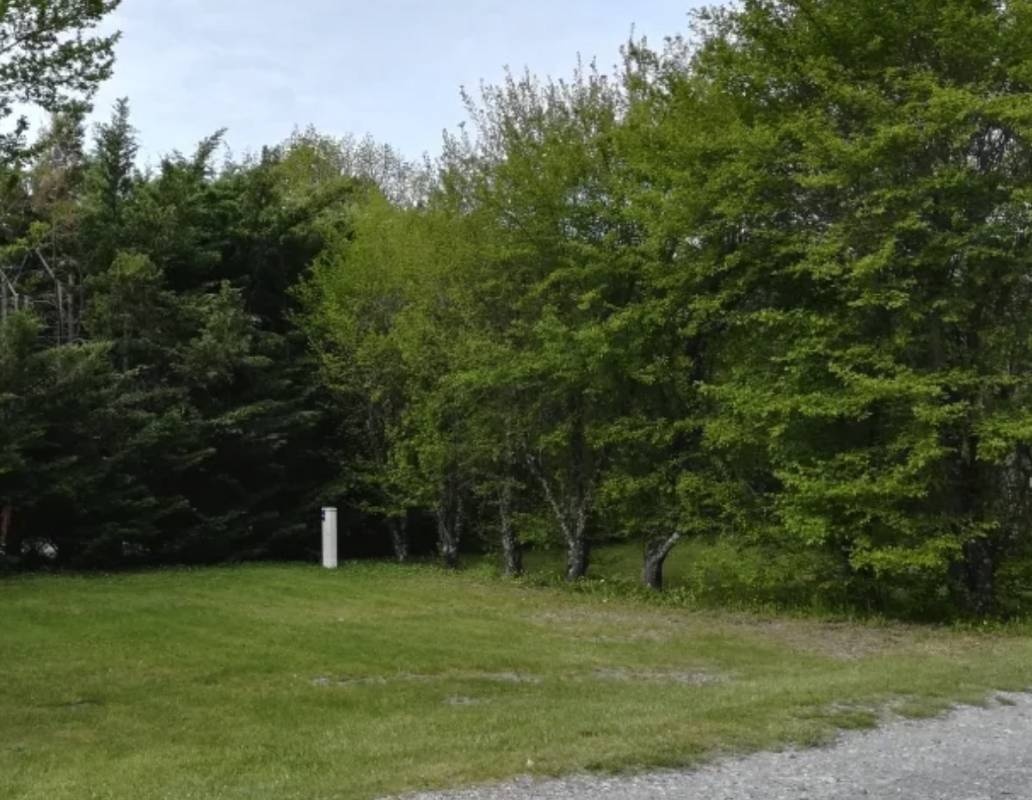 Camping Le Clot du Jay *** — Campingplass in Clamensane 