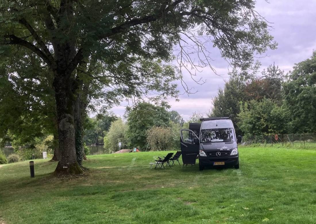 Camping Val d'Ante — Kemp in Givry-en-Argonne
