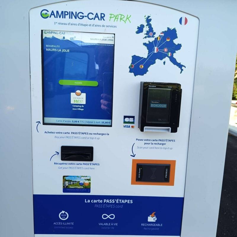 Stellplatz Maurs la Jolie — Area Autocaravanas in Maurs