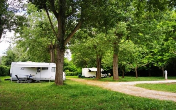 Camping retro La Gambionne — Photo 2