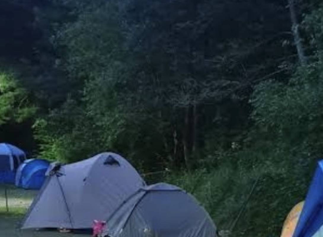 Camping Municipal St Jacques — Area da campeggio in Tende