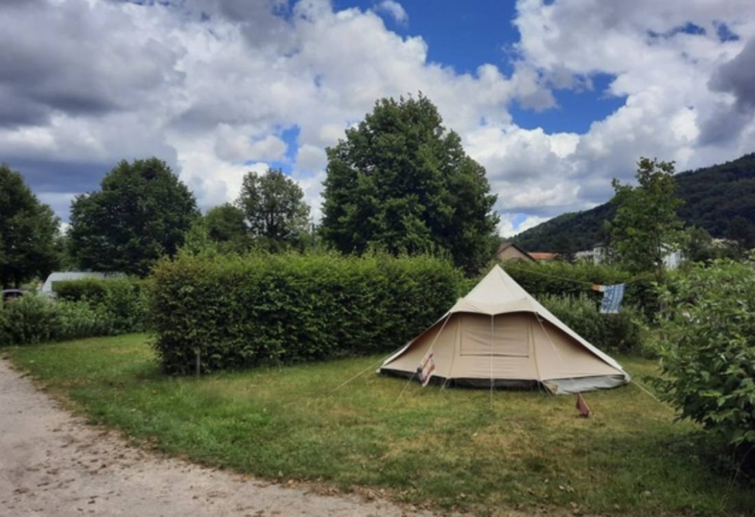 Camping L'Orée des Vosges — Kemp in Le Val-d'Ajol
