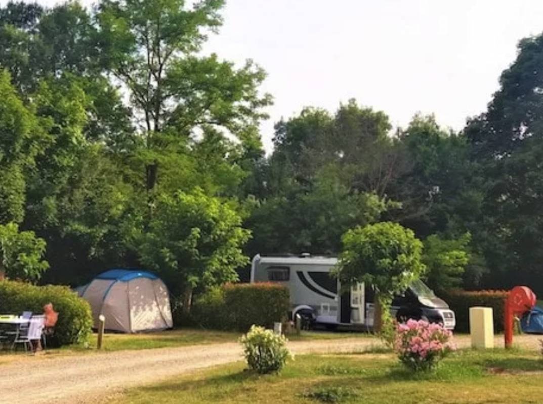 Camping de la Verdiere *** — Cámping in La Verdière