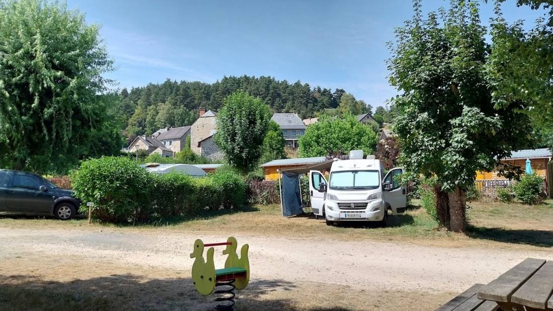 Camping Municipal de Saint Just *** — Kemping in Saint-Just / Auvergne-Rhône-Alpes