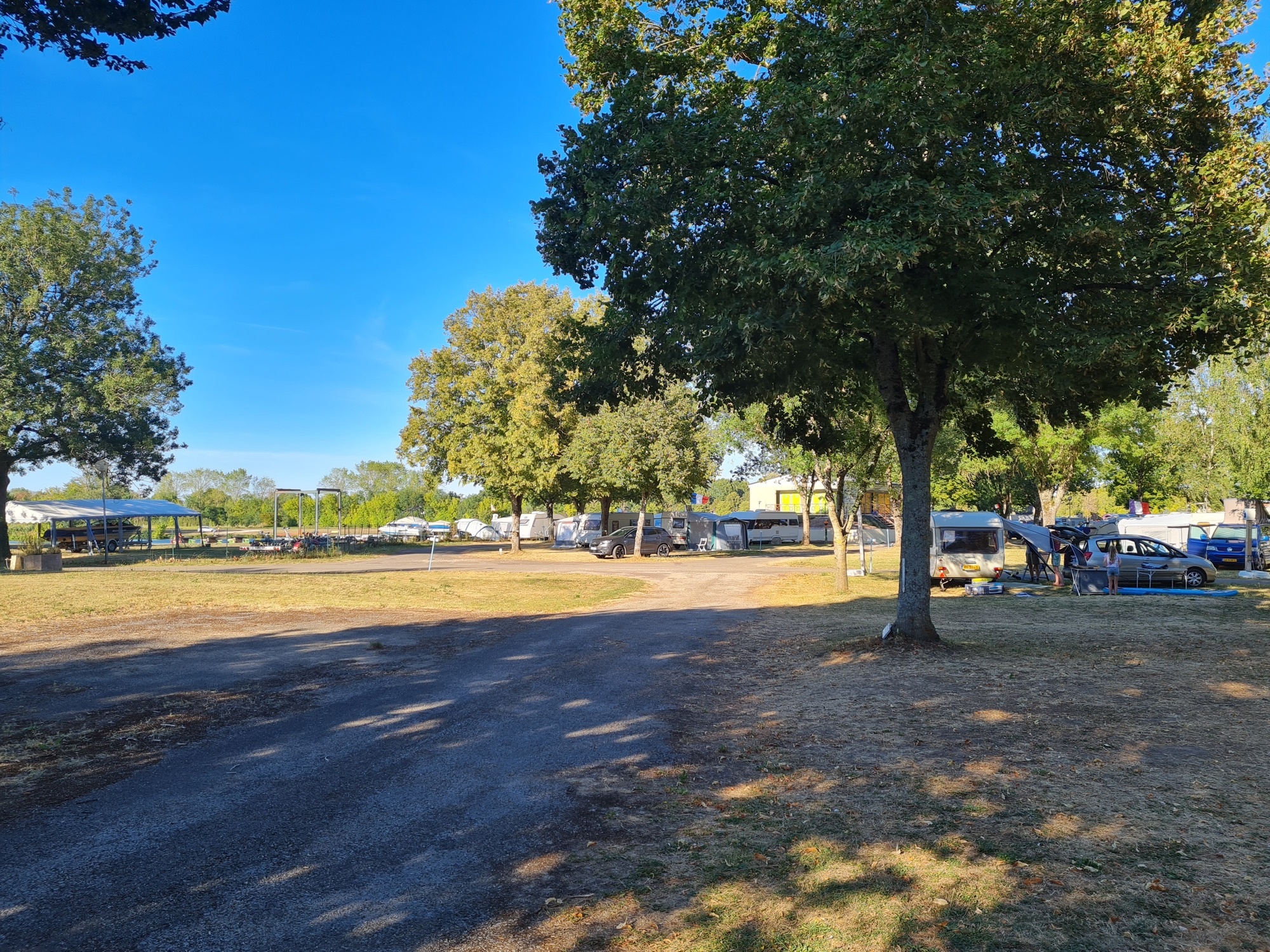 Camping de la Plage ** — Campingplatz in Pouilly-sur-Saône