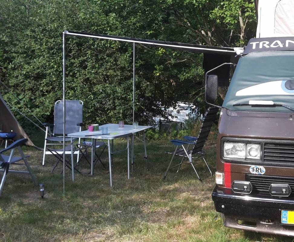 Camping La Forêt du Morvan — Campingplatz in Larochemillay