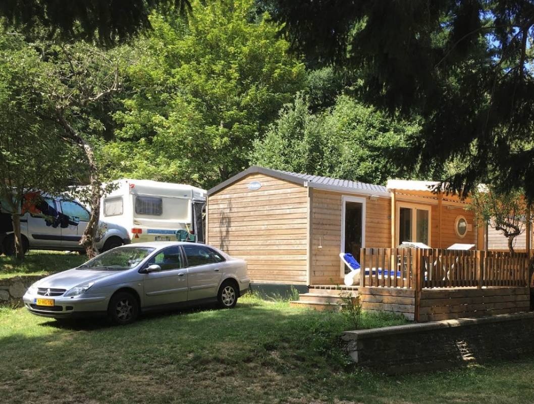Camping La Palhère *** — Kemp in Pourcharesses 
