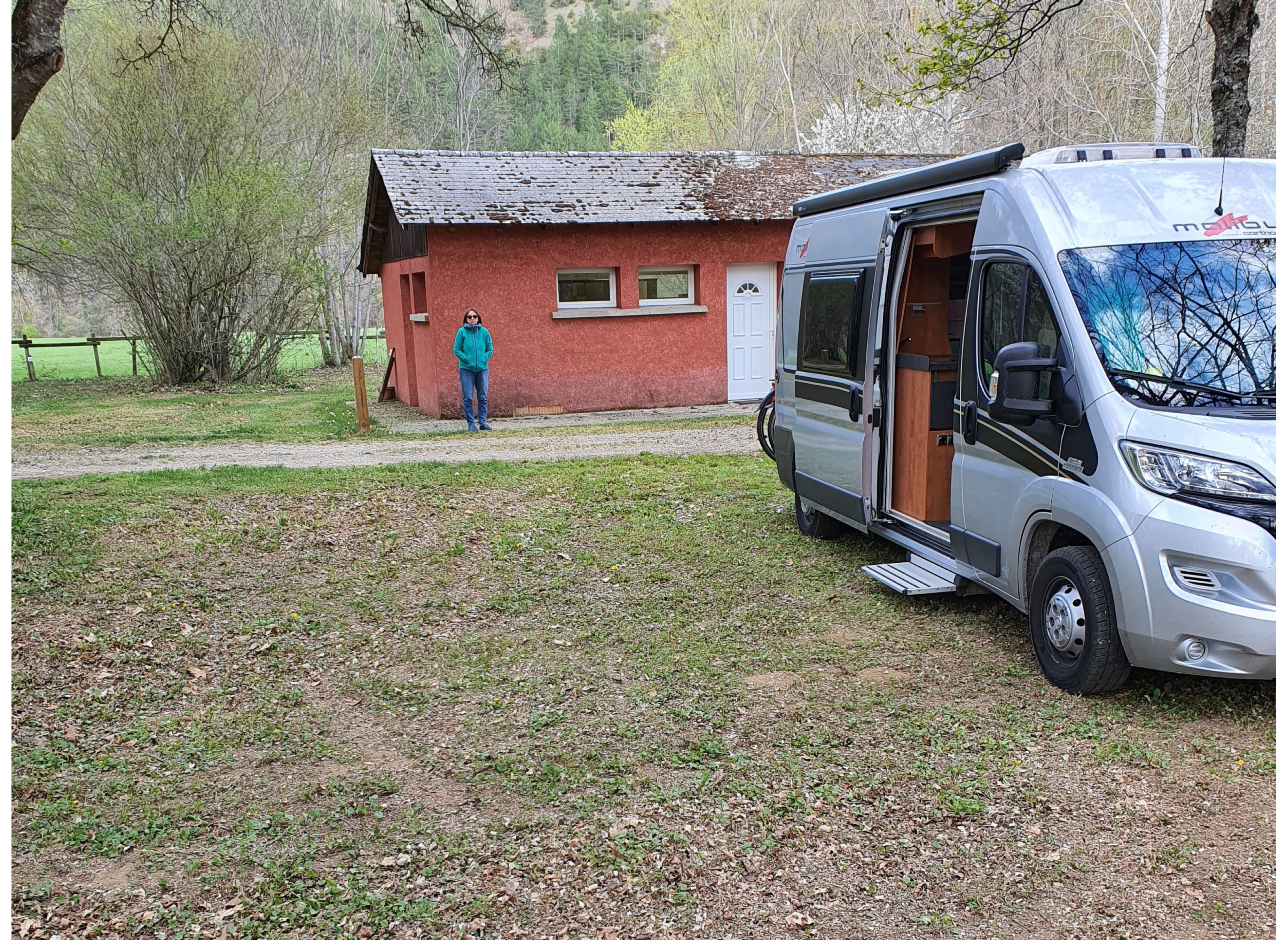 Camping Au Soleil Levant — Kemping in Chirac / Occitanie